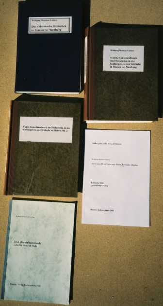 Aufgeschlagenes Buch aus dem Verlag Kulturgalerie